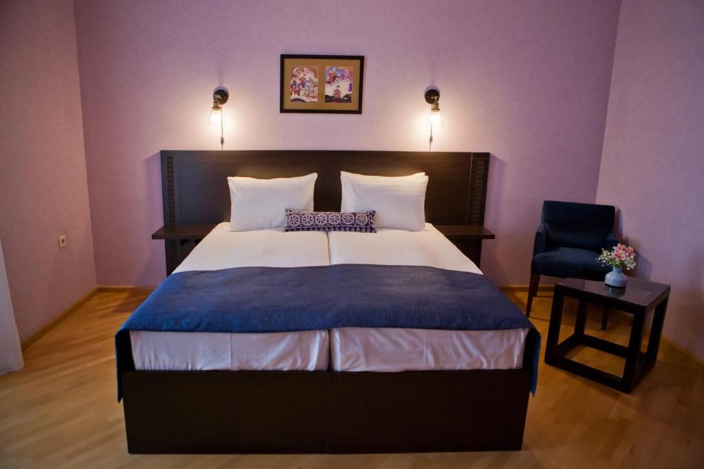 Отель Hotel Bella Casa Тбилиси