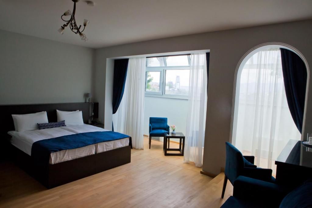 Отель Hotel Bella Casa Тбилиси