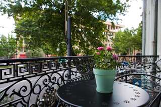 Отель Hotel Bella Casa Тбилиси Суперлюкс-1