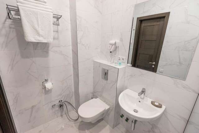 Отель Hotel Bella Casa Тбилиси-10